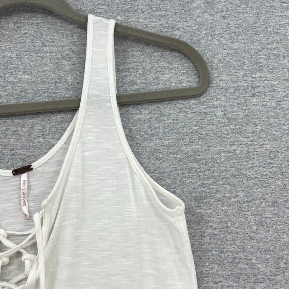 Poof Tank Top Shirt Womens Medium White Lace Up V Neck Sleeveless Lightweight - Picture 5 of 12